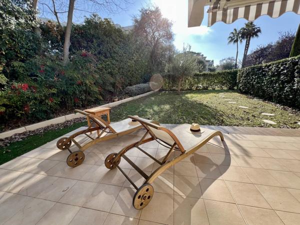 3 pièces à la lisière du Cap d'Antibes