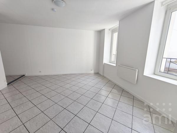 Appartement T3 de 67.02m² à VAUJOURS