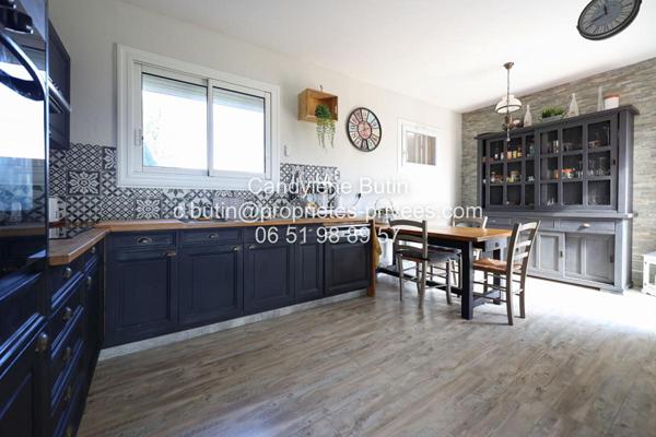 Villa T4 rénovée avec piscine et vue