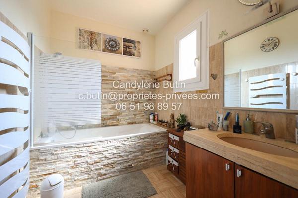 Villa T4 rénovée avec piscine et vue