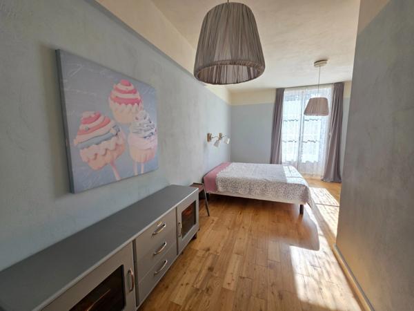 GROS POTENTIEL POUR CETTE TRES BELLE PROPRIETE DE 19HA AVEC CHATEAU ET BATIMENT DE + DE 1200 M²