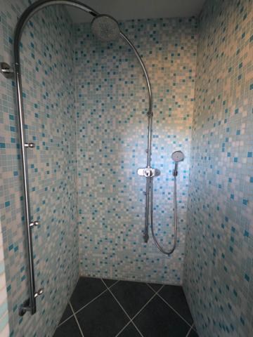 GROS POTENTIEL POUR CETTE TRES BELLE PROPRIETE DE 19HA AVEC CHATEAU ET BATIMENT DE + DE 1200 M²