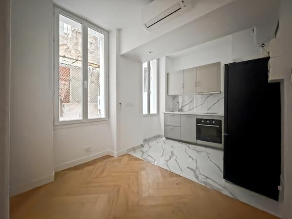 Marseille (13001) À Louer – Petit T2 de 20,70m2 rénové avec climatisation – Rue Glandevès – Proximité Vieux-Port