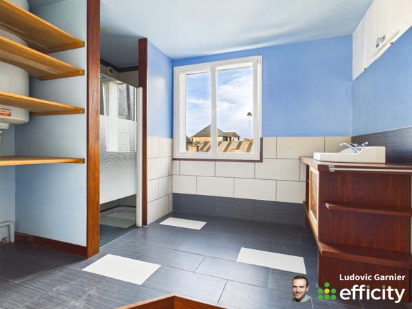 Immeuble
        
        - 180 m² 199 900 € *