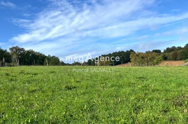Terrain à VILLAMBLARD, 24140 - 1920m²