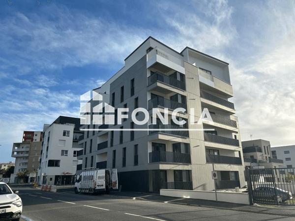 Location Studio 27.77 m² - 53, RUE DES FRERES LUMIERE Caen 14000