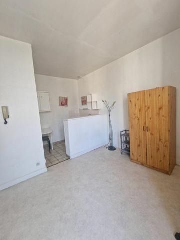 Appartement à vendre    1 pièce • 17,43 m2 Tours