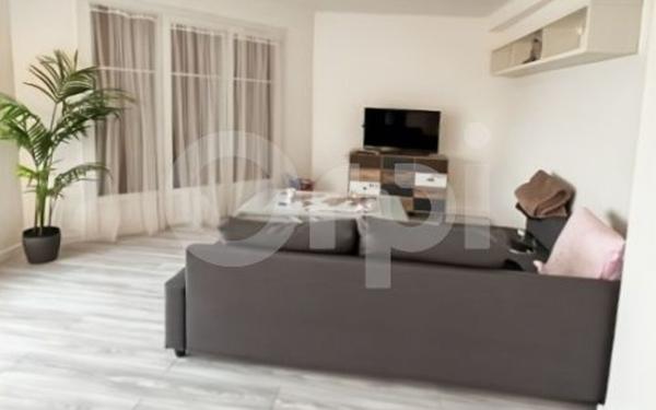 Appartement à louer    4 pièces • 97,89 m2 Toulon