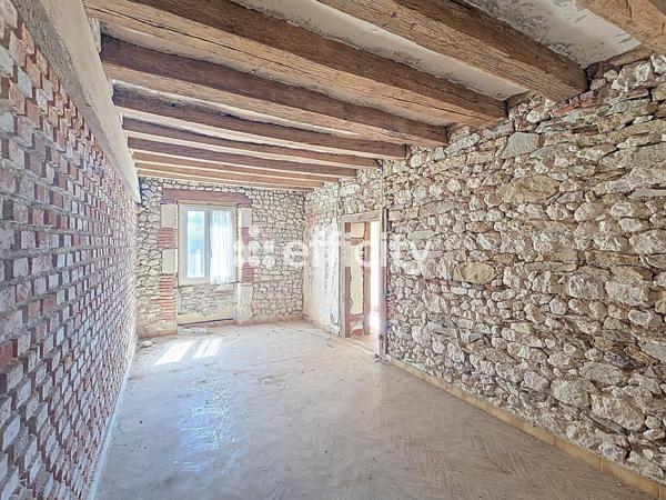 Maison
         2 pièces
        - 62 m² Exclusivité 59 000 € *