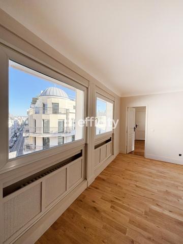 Appartement
         3 pièces
        - 72 m² Bien prestige 680 000 € *
