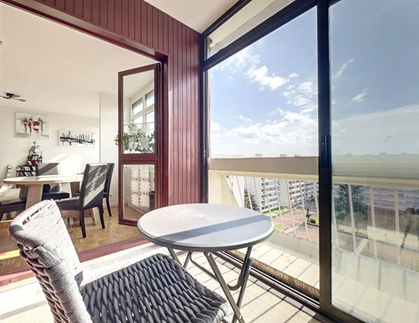 Appartement Lyon 4 pièces 83.5 m2 Dernier étage