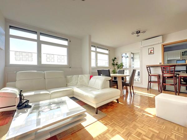 Appartement Lyon 4 pièces 83.5 m2 Dernier étage