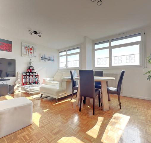 Appartement Lyon 4 pièces 83.5 m2 Dernier étage