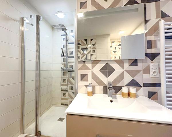 Appartement Lyon 4 pièces 83.5 m2 Dernier étage