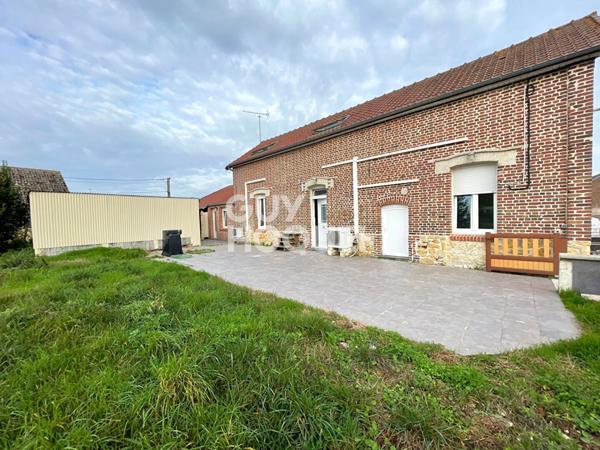 Maison d'environ 100m² à louer à PÉRONNE (80200).