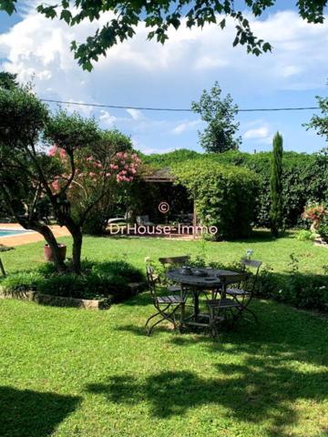 Maison à vendre 8 pièces de 255 m²