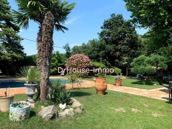 Maison à vendre 8 pièces de 255 m²