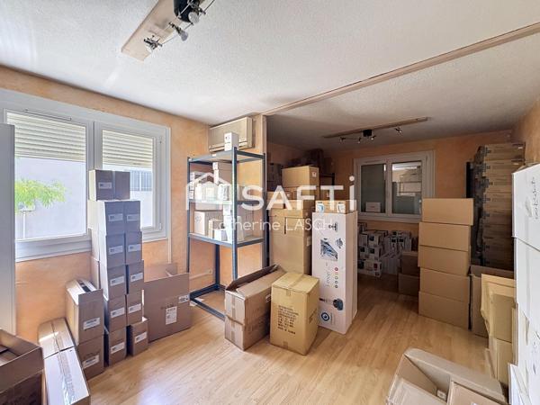 IMMEUBLE MIXTE  A CASTELNAU LE LEZ