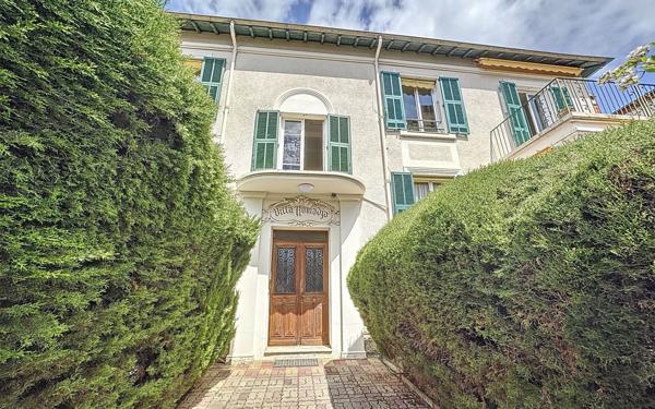 Appartement à vendre    3 pièces • 73,66 m2 Juan-les-Pins - Antibes