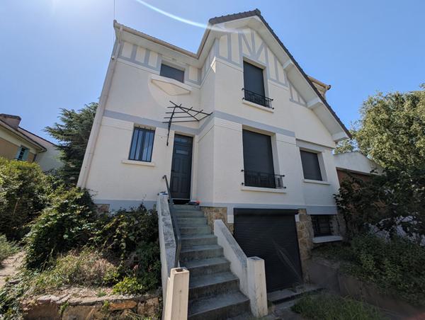 Maison Houilles 95.40 m2 - Quartier ouest main de fer , Houilles Maison Houilles 95.40 m2 - Quartier ouest main de fer , Houilles
