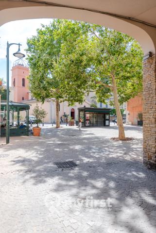 Six-Fours-les-Plages (83140) Cœur de ville de Six-Fours : appartement T2 avec garage