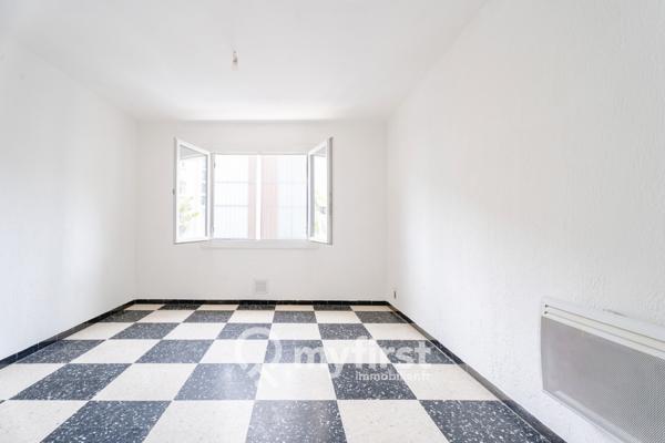 Six-Fours-les-Plages (83140) Cœur de ville de Six-Fours : appartement T2 avec garage