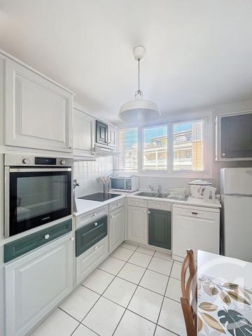 Appartement F4 à vendre  4 pièces - 78,45 m2 CHAMALIERES - 63