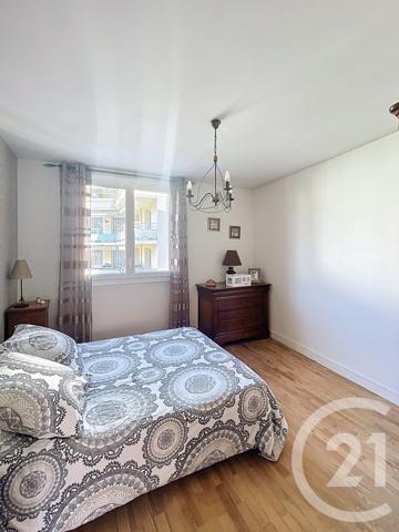 Appartement F4 à vendre  4 pièces - 78,45 m2 CHAMALIERES - 63