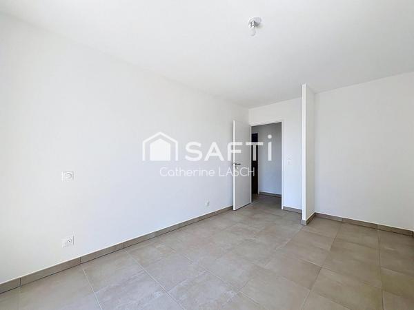 appartement récent T4 en dernier étage