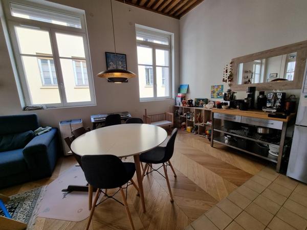 8 rue Justin Godart Lyon 69004 – T4 Meublé – 1490 €CC