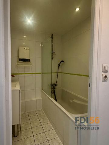 À VENDRE - APPARTEMENT - 65 m2 - PARKING ET CHAUFFAGE COMPRIS , Lorient