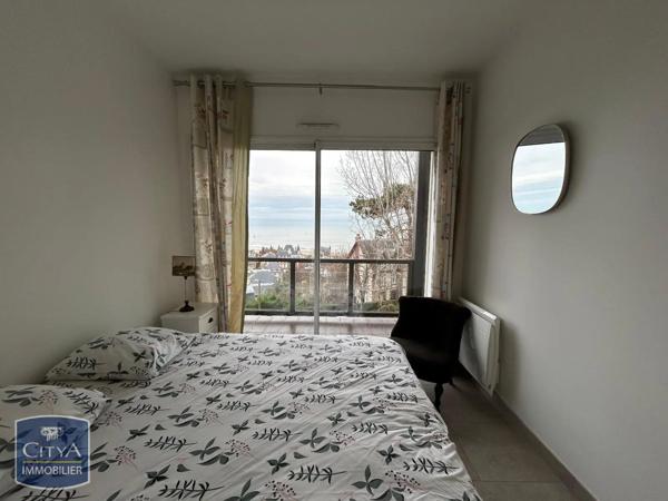 Appartement à louer 3 pièces 75.64m²