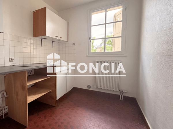Location Studio 35.16 m² - 2-4-6-8-10 RUE DE LA FOULERIE Chartres 28000
