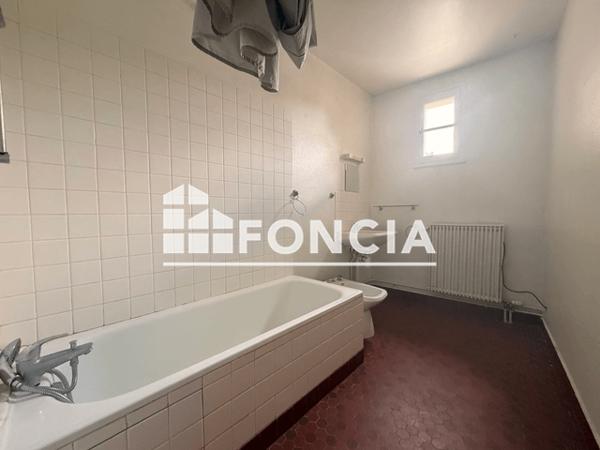 Location Studio 35.16 m² - 2-4-6-8-10 RUE DE LA FOULERIE Chartres 28000
