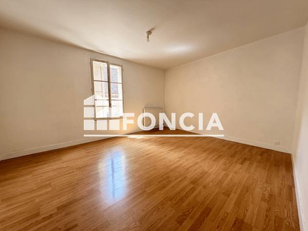 Location Studio 35.16 m² - 2-4-6-8-10 RUE DE LA FOULERIE Chartres 28000