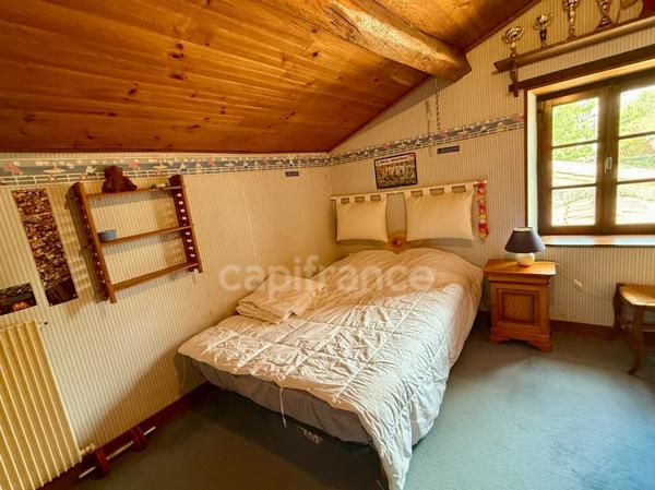 🏡 Maison en pierre pleine de caractère avec potentiel locatif – proche de Cherveux