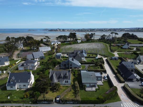 Maison à 100 mètres de la plage de Roscoff