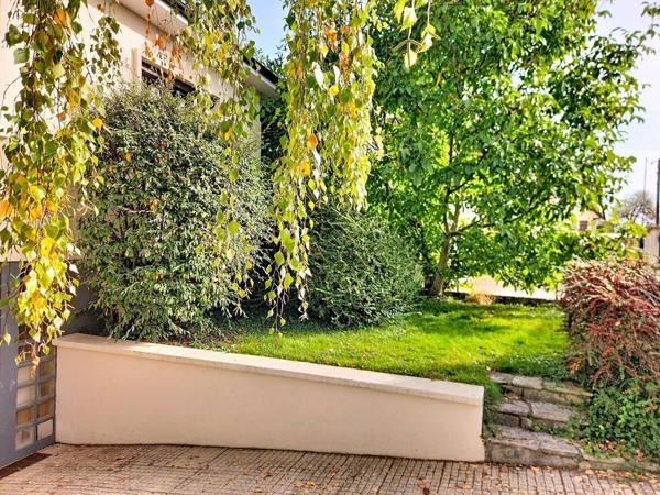 Maison coup de cœur, charme, calme et potentiel !