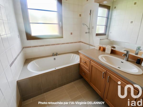 Maison à vendre 6 pièces 141 m² Varennes-Jarcy