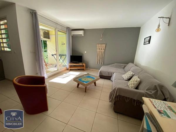 Appartement à louer 2 pièces 41.03m² Saint-Leu (97436)