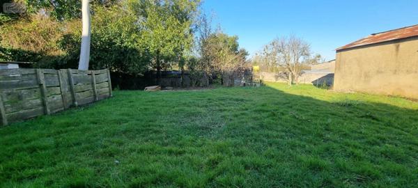 Immeuble à vendre à Tassé dans la Sarthe (72430), ref : CPO/1266