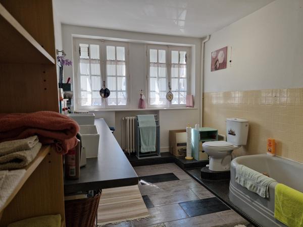 DU PRESTIGE AU COEUR DE LA VILLE... Pontivy (56300)