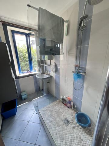 Maison mitoyenne 1 côté Le Mené 70 m²
