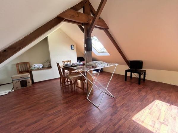 Maison mitoyenne 1 côté Le Mené 70 m²