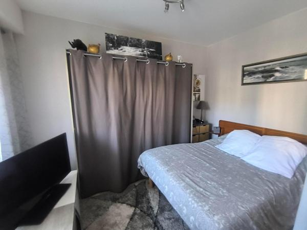 Bel appartement 3 pièces avec balcon, box, cave idéalement situé
