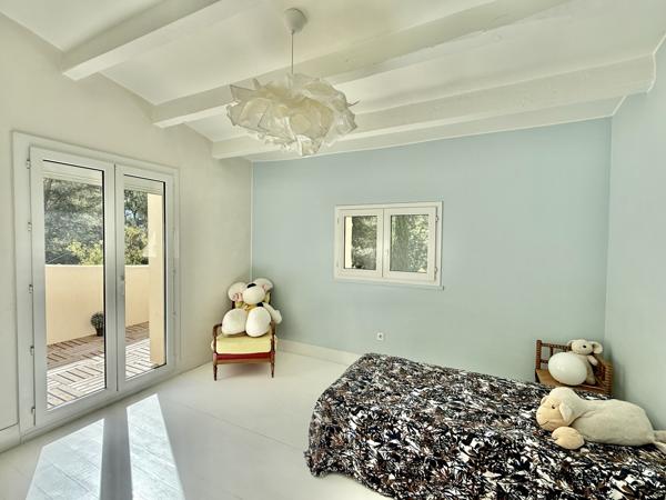 Maison
         11 pièces
        - 190 m² Bien prestige 899 000 € *