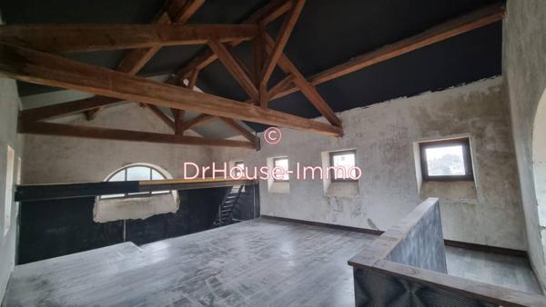 Loft / Atelier à vendre 7 pièces de 230 m²