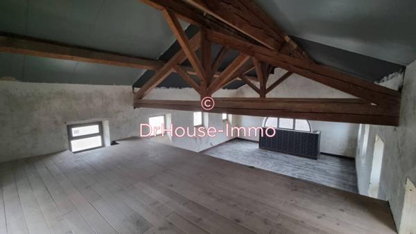 Loft / Atelier à vendre 7 pièces de 230 m²