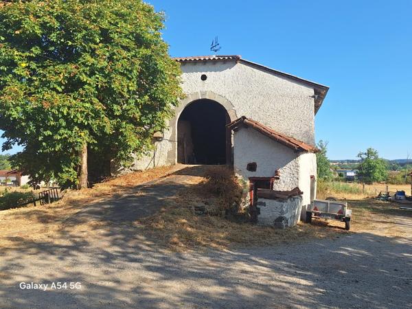 Corps de ferme + terres