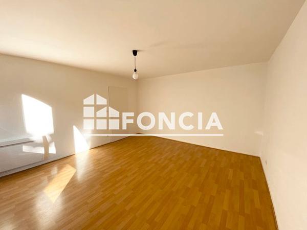 Location Appartement 2 pièces 48.7 m² - 8 PLACE JEANNE D'ARC Metz 57000